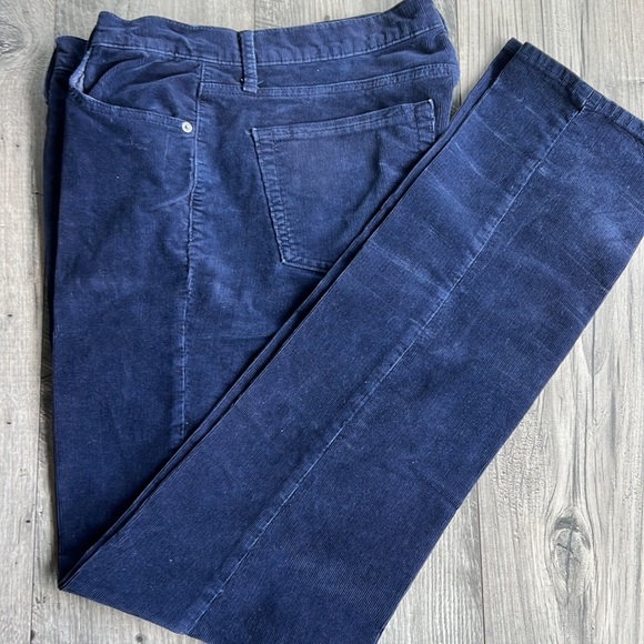 32 TALL Gap real straight corduroy pants - Picture 2 of 10